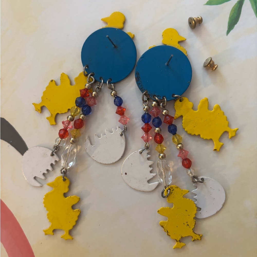 Vintage Easter Chicken Egg Long Drop Earrings Possibly Lunch at the Ritz - Picture 3 of 4